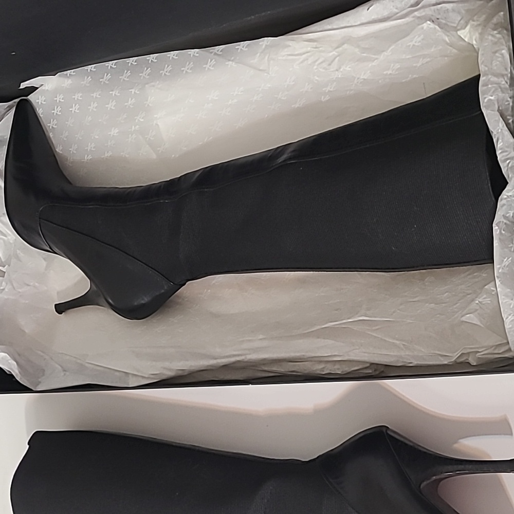 Stretch Out Women's Sleek Black Heeled Boots. Spain - Picture 6 of 11